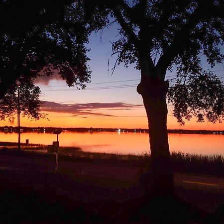 Pet-Friendly Auburndale House With Lake Views! Esterno foto