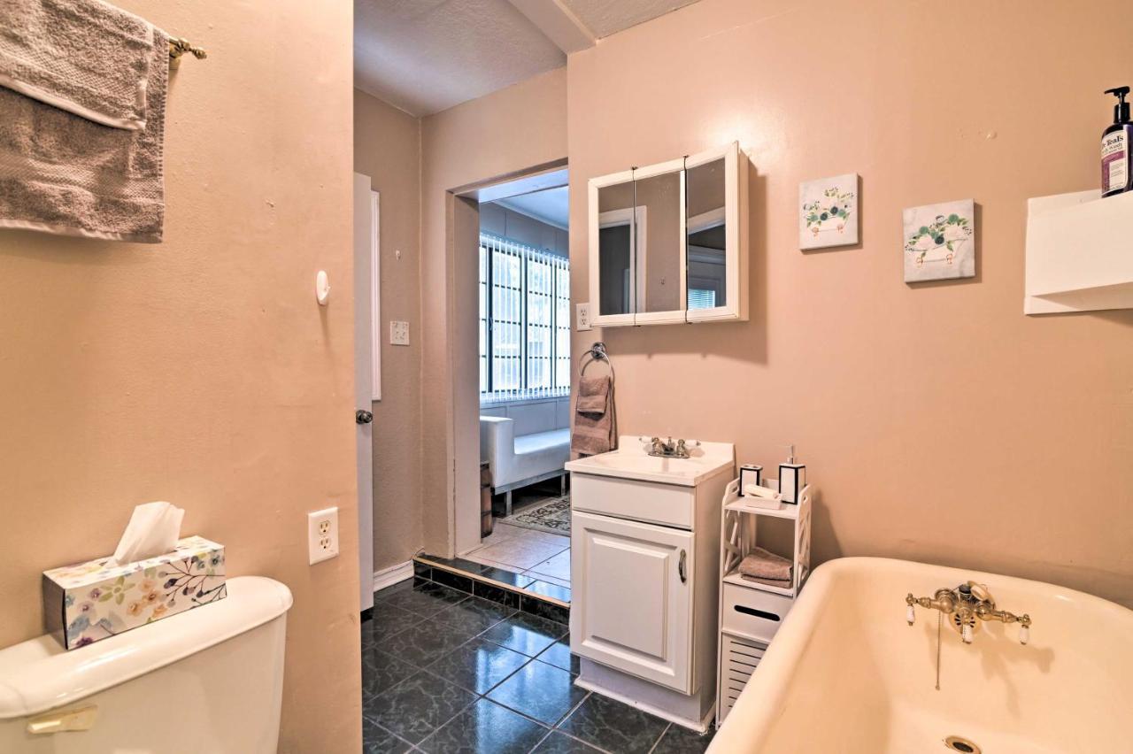 Pet-Friendly Auburndale House With Lake Views! Esterno foto