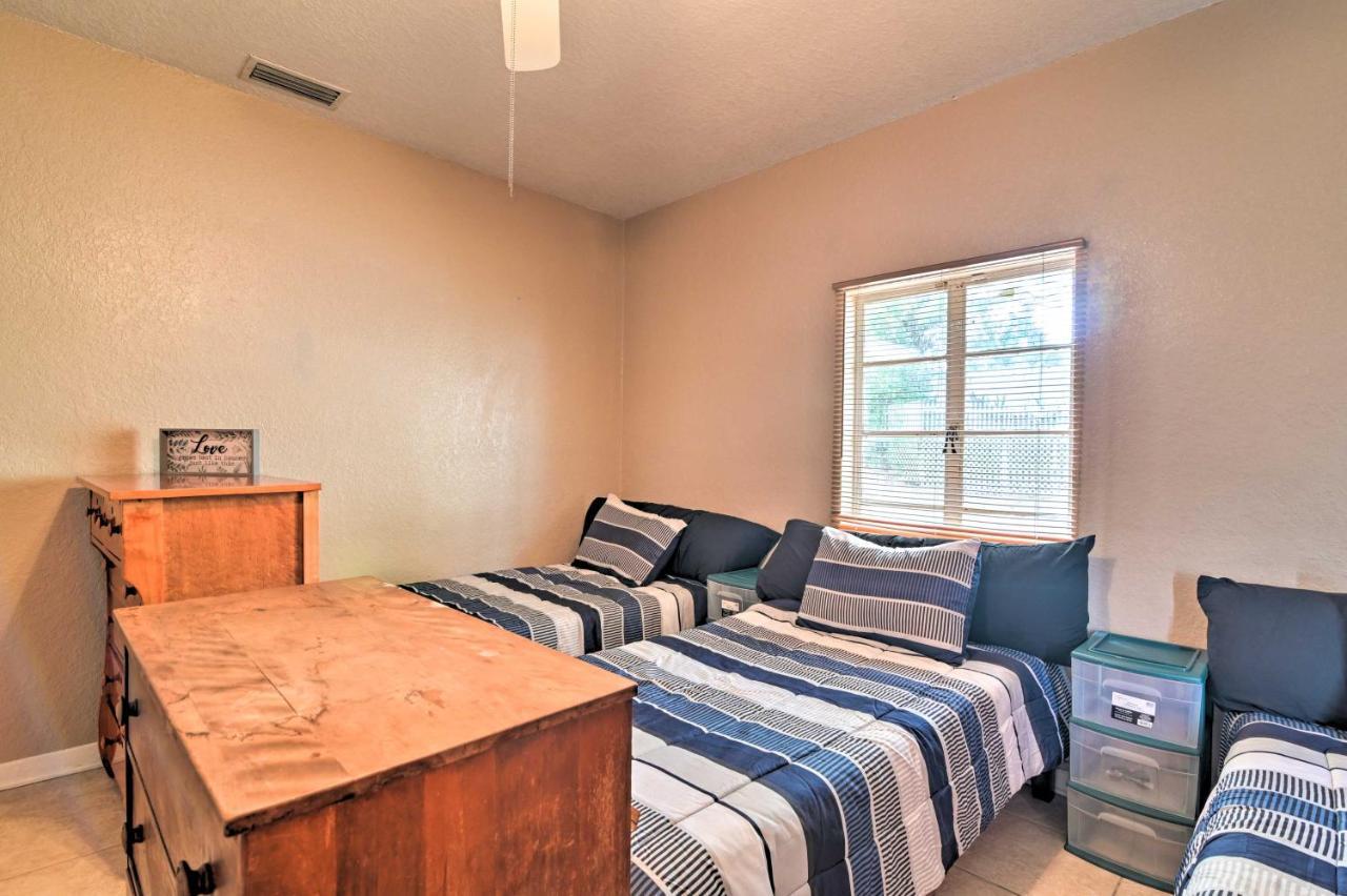 Pet-Friendly Auburndale House With Lake Views! Esterno foto